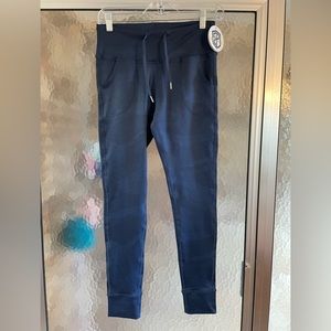 Born Primitive Navy Leggings